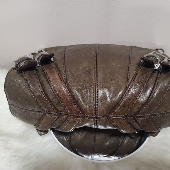 Very good condition used Michael kors Saddle shoulder bag - Picture 8 of 15